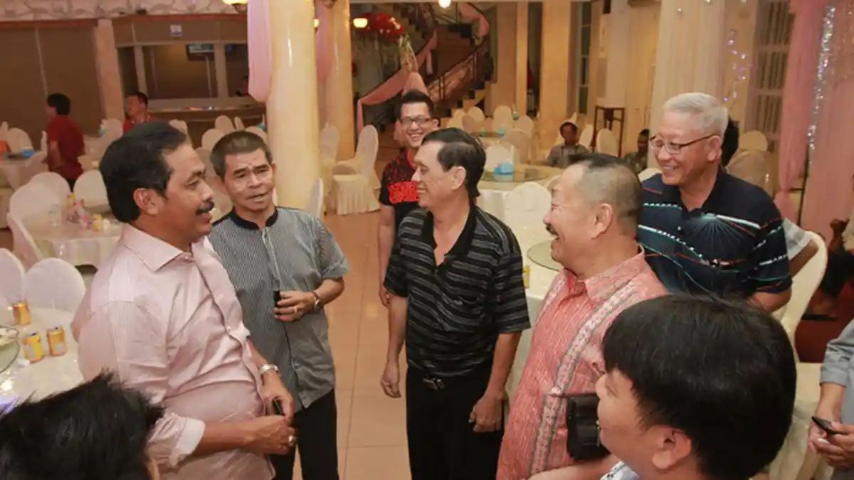 Bobby Jayanto: HM Sani dan Nurdin Basirun Sangat Berpotensi Bangun Kepri - warga-etnis-tionghoa-yang-hadir-menyatakan-pasangan-nomor-urut-1-sani-nurdin_20151030_180959.jpg