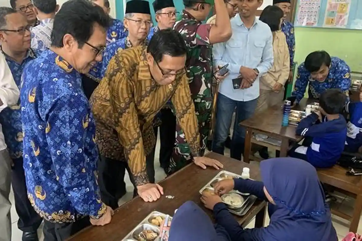 Kepala BGN Tegaskan Program MBG Didanai APBN