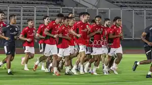 Timnas-Indonesia-sedang-berlatih-di-Stadion-Madya-Senayan-Jakarta-Senin-262025-malam.jpg