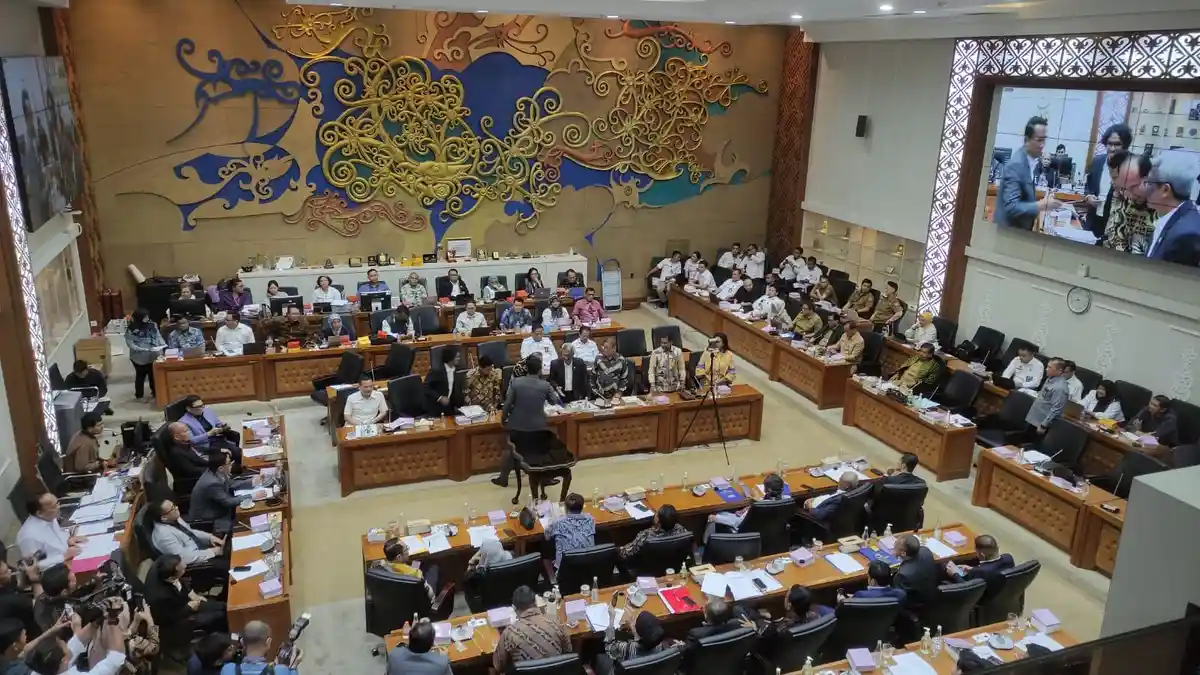 Daftar 41 RUU Prolegnas Prioritas 2025 yang Disetujui DPR RI