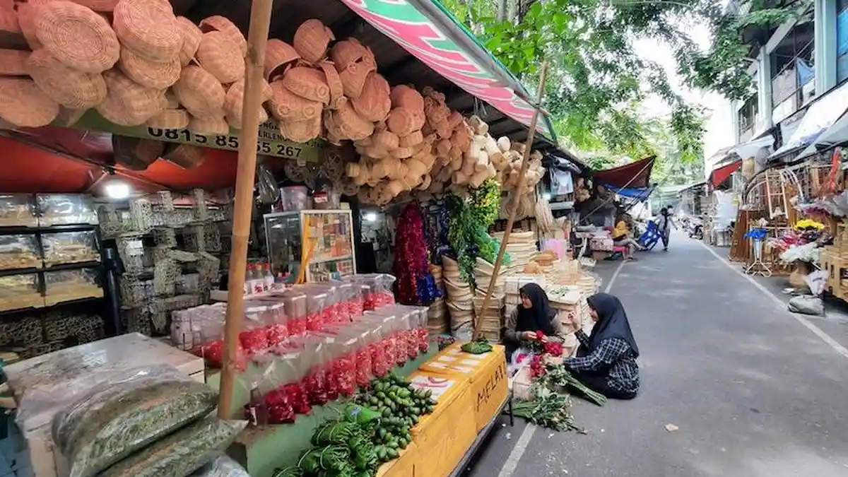 Jelang Lebaran, Penjualan Tempat Parsel di Rawa Belong Meningkat