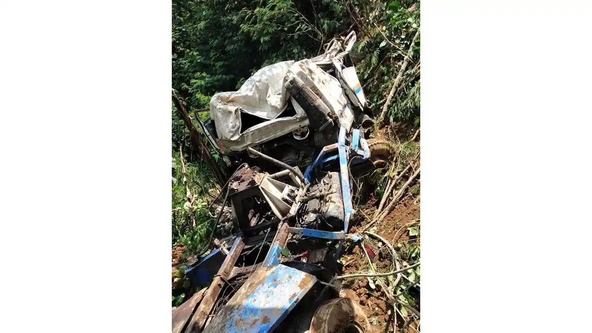 Nahas, Truk Molen Terjun ke Jurang 300 Meter di Wonosobo, Sopir Tewas di Tempat