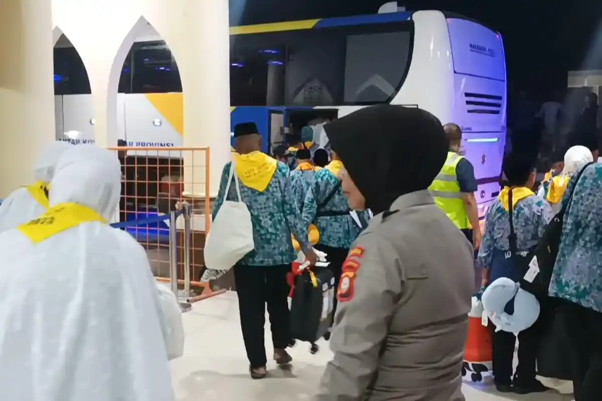 Ratusan JCH Kloter 10 Asal Maluku Utara Berangkat ke Tanah Suci