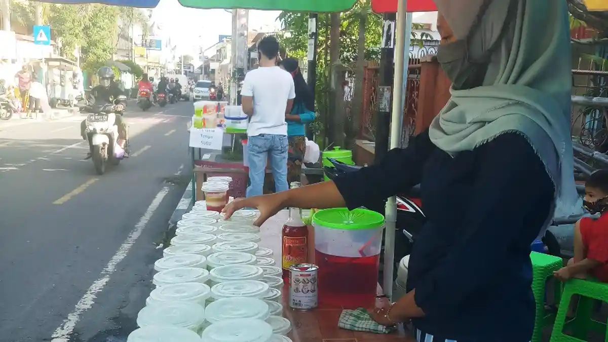 Es Pisang Ijo Menu Berbuka Puasa yang Paling Dicari Saat Ramadan