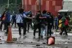 Demo Tolak UU Cipta Kerja di Palembang Berujung Bentrok