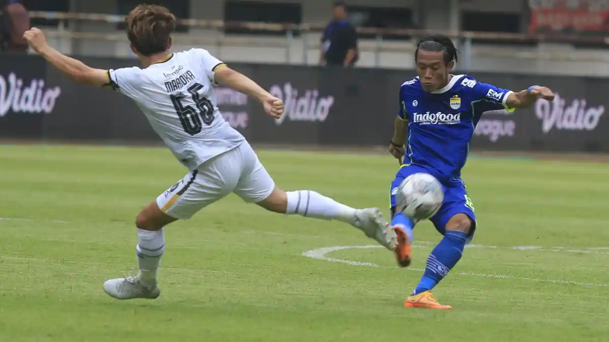 RANS Kalah, RD Sebut Persib Bandung Bermain di Luar Dugaan, Terkejut dengan Strategi Luis Milla