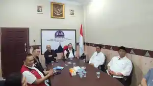 Pasangan-walikota-Medan-Prof-Ridha-Dharmajaya-dan-Abdul-Rani-menyambangi-walubi.jpg