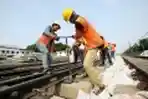Pemasangan Wesel Jalur Kereta Api