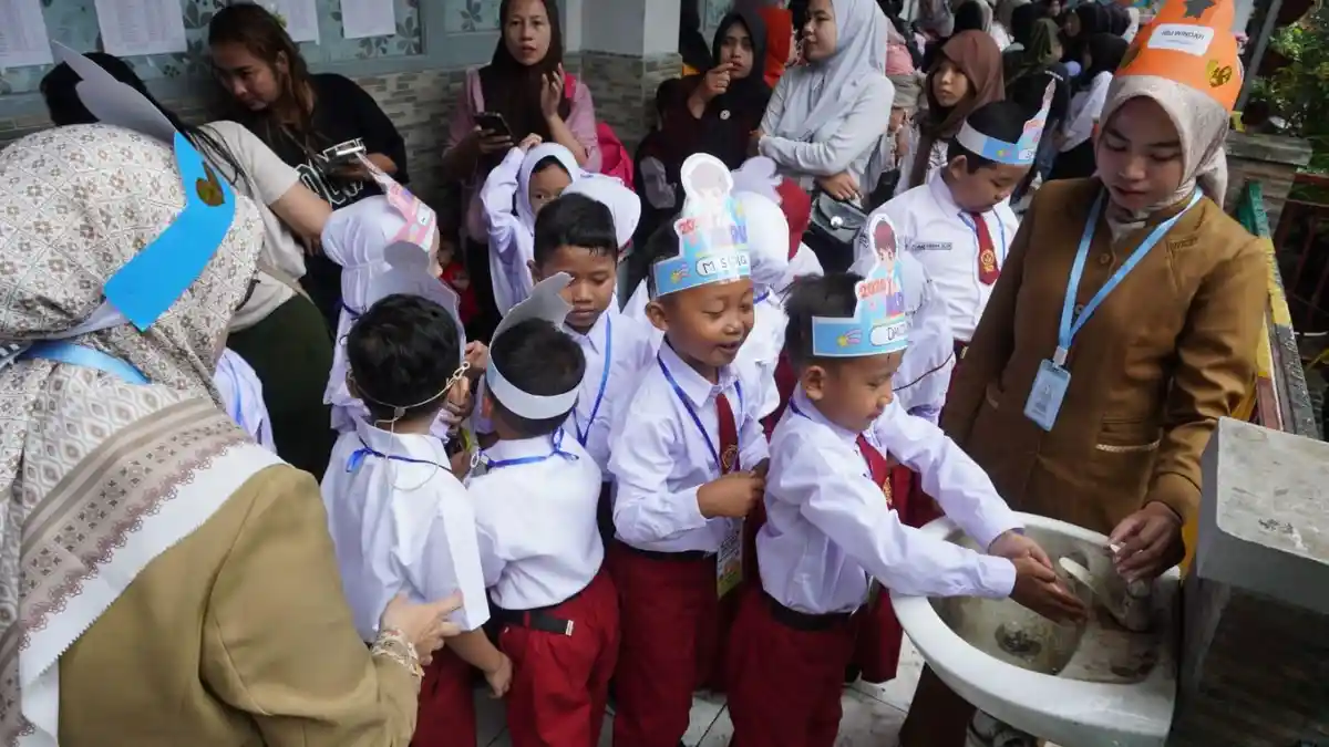 Daftar Larangan saat MPLS Ramah 2026, Lengkap Panduan Kegiatan 5 Hari Jenjang SD - Tribunjabar.id