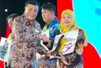 Jawa Timur Raih Penghargaan Terbaik I Penurunan Pengangguran Regional Jawa-Bali