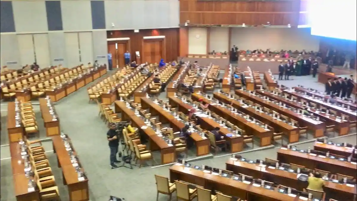 Respon MKD DPR Soal Viral 'Simpanan' Wakil Rakyat Ikut Tolak Omnibus Law