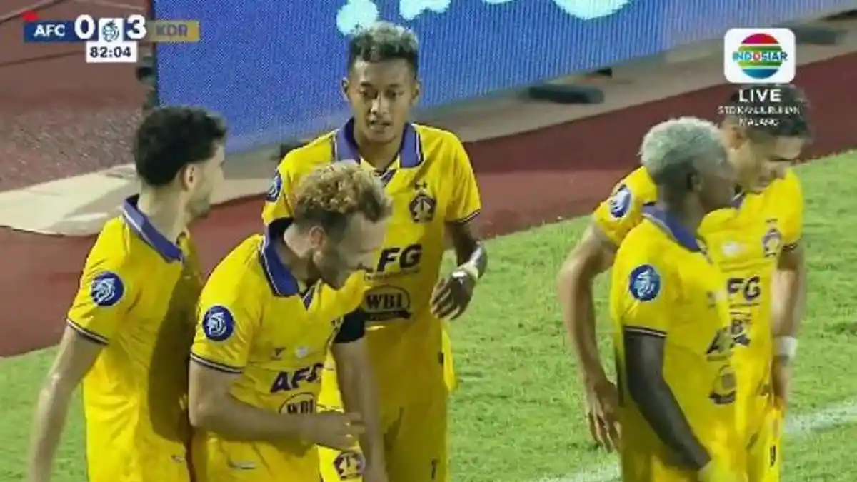 BREAKING NEWS Terupdate Arema FC Vs Persik: Ze Valente Bikin Lucas Frigeri Hanya Melongo, Skor 0-3