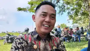 Camat-Tanah-Abang-Dadang.jpg