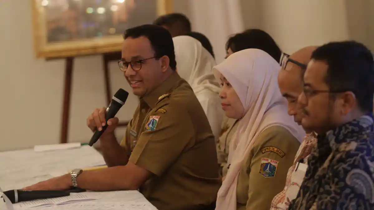 Gubernur DKI Jakarta Melepas 32 Relawan Mer-C ke Jalur Gaza