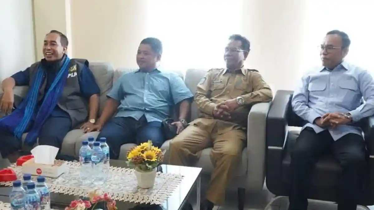 Anggota DPR RI Mori Hanafi Cek Kelayakan Terminal Dara dan Pelabuhan
