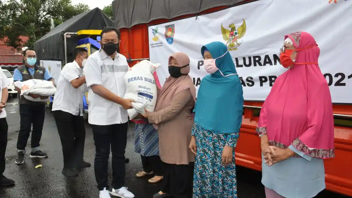 Target Pemkab Cilacap - Paling Lambat 11 Agustus 2021, Bantuan 10 Kilogram Beras Sudah Tersalurkan