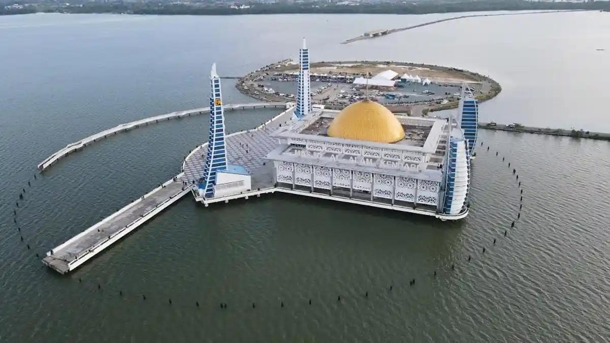 Puncak Perayaan Hari Pers Nasional 2022 Kendari Mengambil Lokasi Di Masjid Terapung