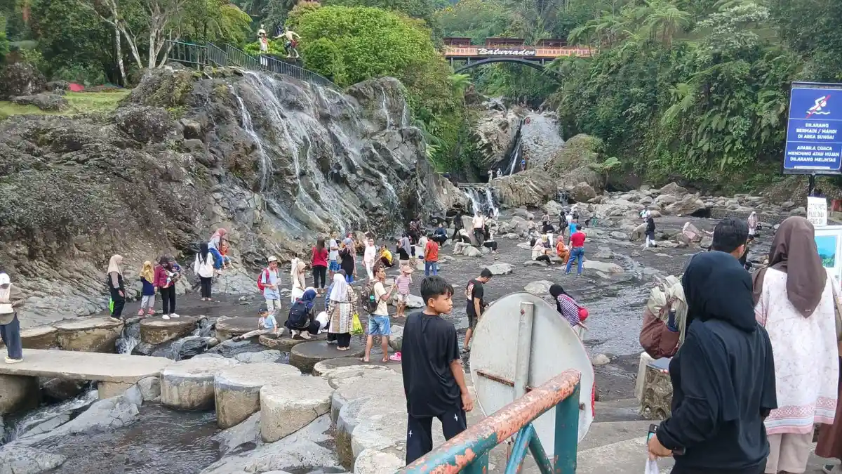 Kunjungan Wisatawan ke Baturraden Meningkat Saat Libur Panjang
