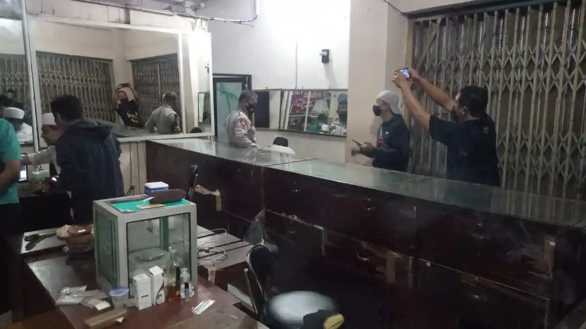 Bobol Toko Emas di Pasar Renteng, Pencuri asal Desa Puyung Nyaris Dihajar Massa