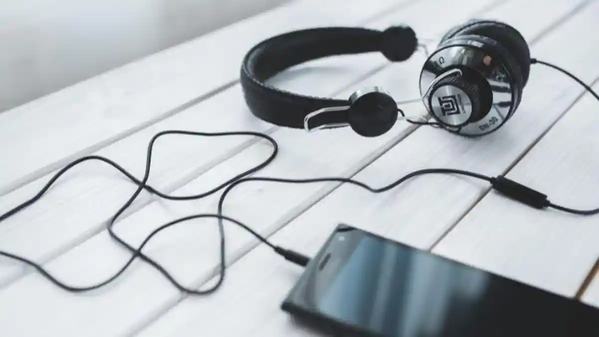 Lirik Lagu White Flag - Dido dan Terjemahannya, Viral di Instagram Reels: I Know You Think That