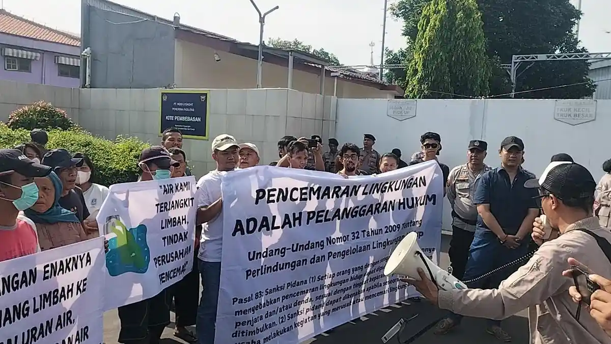 Warga Sukmajaya Demo Pencemaran Limbah, Ini Klarifikasi Pihak Pabrik PT Indo Fermex