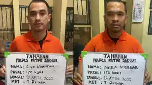 Putra-Siregar-bersama-Rico-Valentino-ditangkap-jajaran-Polres-Metro-Jakarta-Selatan.jpg
