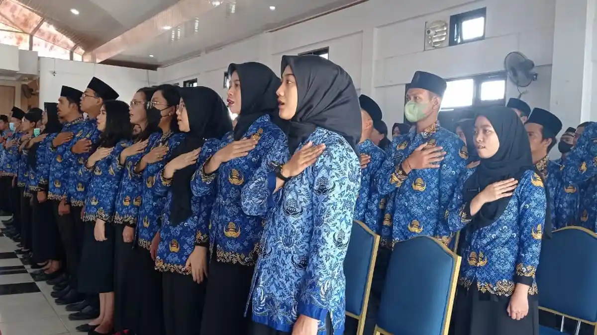 Kabar Gembira Pemerintah akan Menaikkan Gaji PNS mulai 2024, Menkeu: Tunggu Diumumkan Presiden