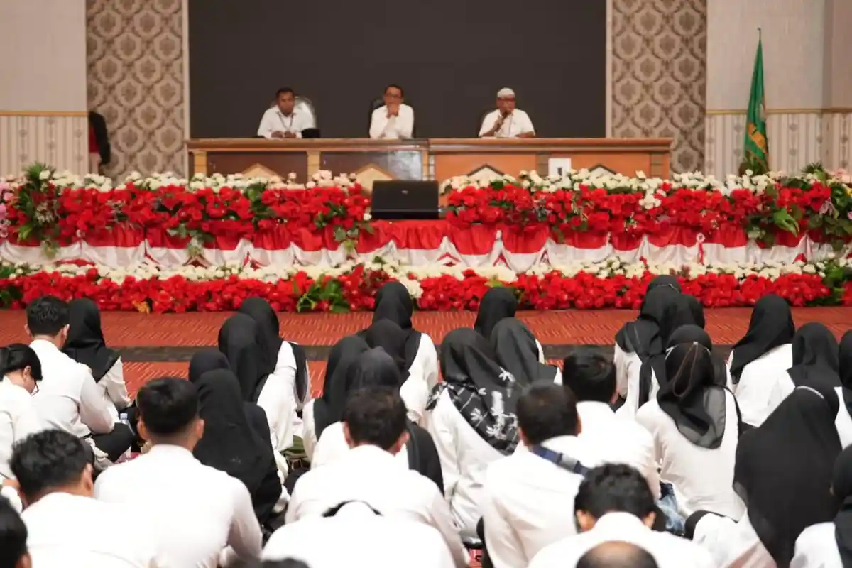 311 CPNS Pemprov Maluku Utara Ikuti Pemberkasan, Abubakar Abdullah: Jangan Malas Berkantor di Sofifi