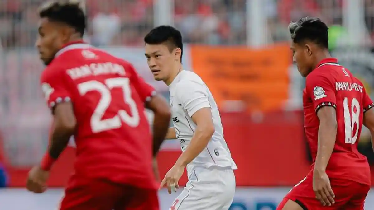 Hasil Babak Pertama Malut United Vs Persis Solo: Gianluca Nyaris Blunder Konyol, Skor 0-0