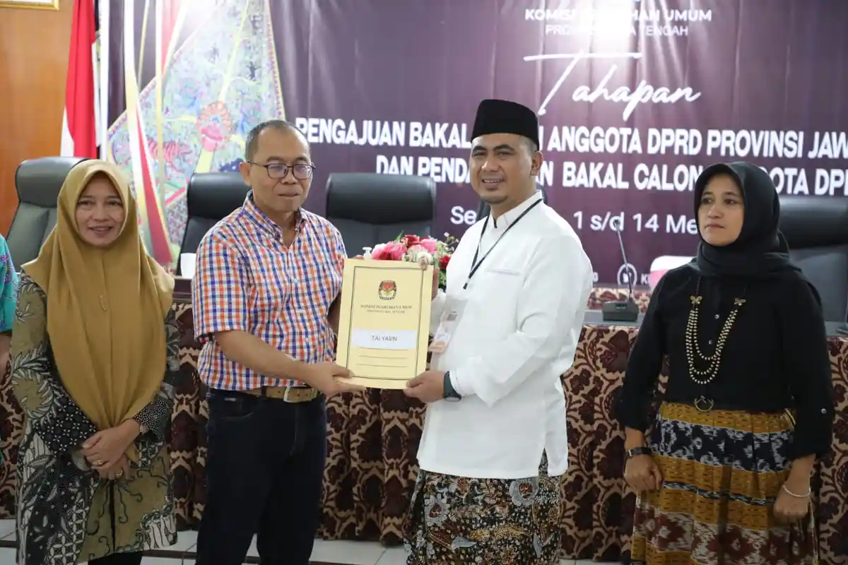 Alasan Taj Yasin Pilih Kamis Pahing untuk Daftar Anggota DPD