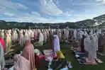 Suasana Salat Id Stadion Batoro Katong, Jemaah Muhammadiyah Ponorogo Diajak Renungi Kemenangan