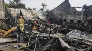 Api-di-Pabrik-Garmen-Sleman-yang-Terbakar-Kembali-Menyala.jpg