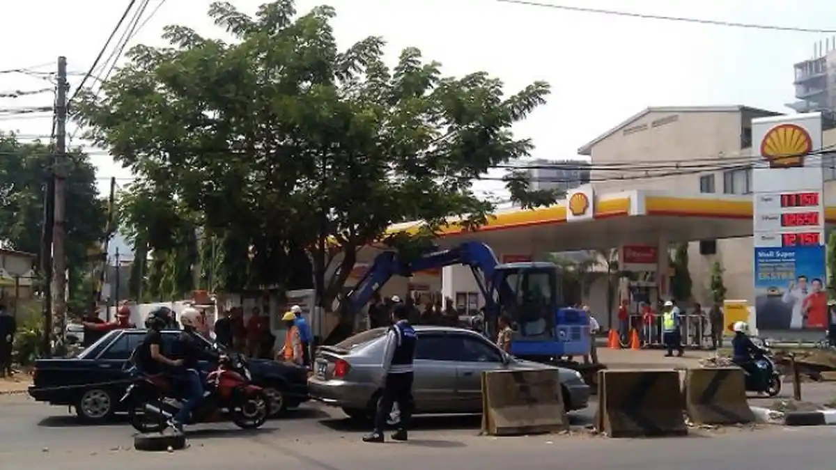 Kena Imbas Proyek MRT, 51 Bangunan di Jalan Raya Fatmawati Dibongkar