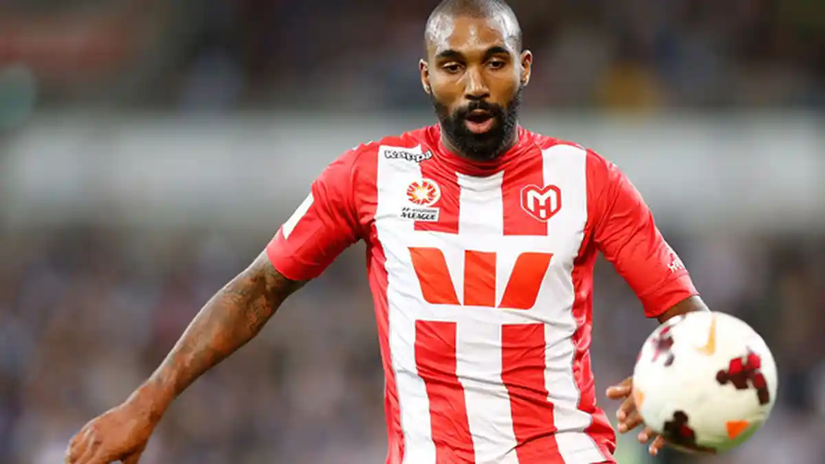 Eks Gelandang PSV Eindhoven, Orlando Engelaar Merapat ke Bali United?