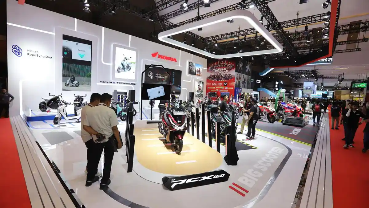 New Honda PCX160 Jadi Idola Konsumen IIMS 2025