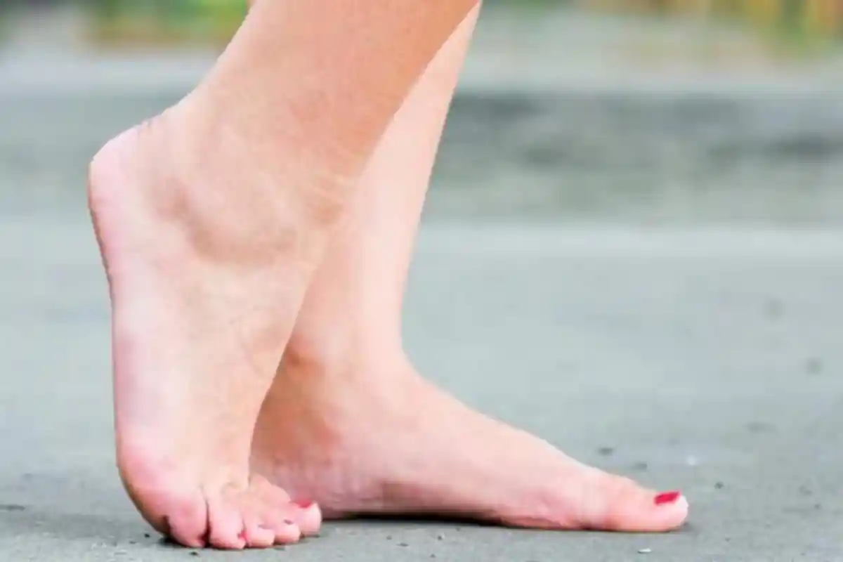 8 Cara Ampuh Atasi Tumit Kaki Pecah-pecah, Sering Menyerang Wanita hingga Kenali Penyebab