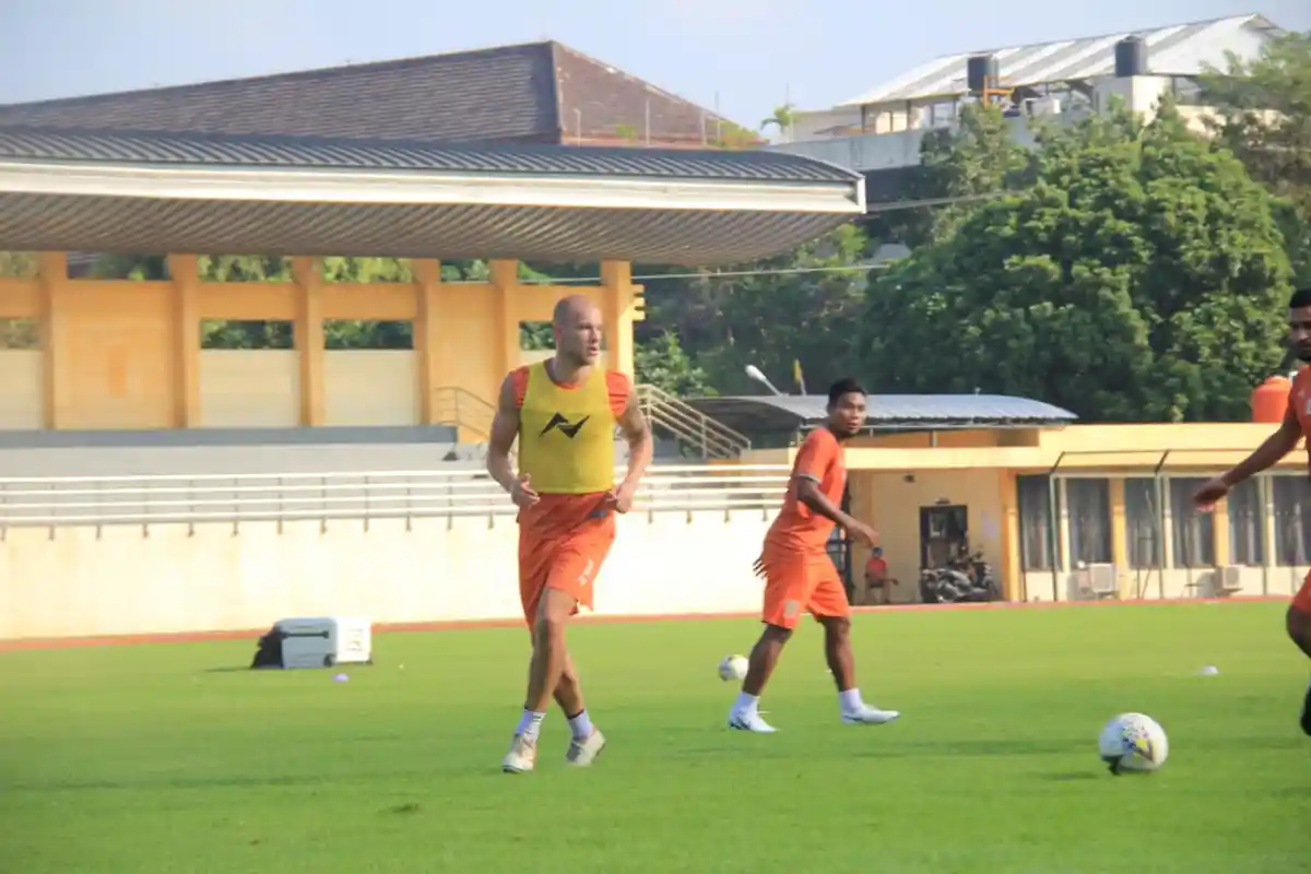 Jan Lammers Akan Dilepas Atau Dipinjamkan? Ini Penjelasan Manager Borneo FC
