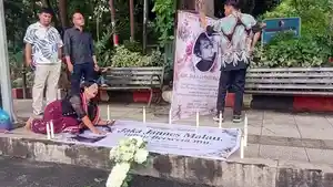 Jeritan-tangis-Dahlia-Siallagan-ibu-kandung-almarhum-Jaka-Jannes-Malau.jpg
