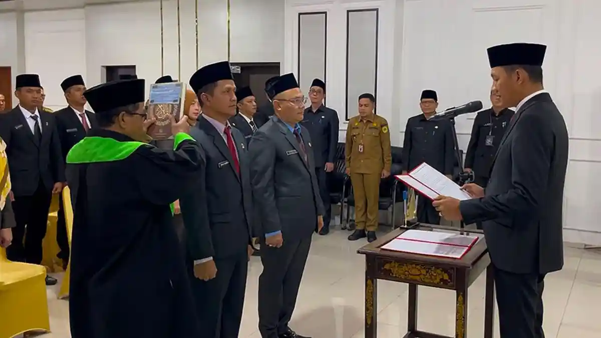 Daftar 15 Pejabat di Pemkab PALI yang Resmi Dilantik Oleh Asgianto 'Bukan Hasil Tunjuk-tunjuk'