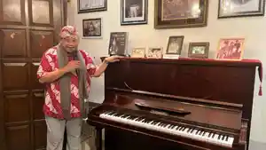 Pameran-Arsip-Beyond-The-Notes-Ruang-Kontemplasi-Perjalanan-Musik-Andi-Bayou.jpg