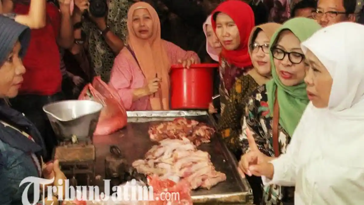 Gubernur Jatim Lakukan Sidak  ke Pasar Wadung Asri Sidoarjo, temukan ini