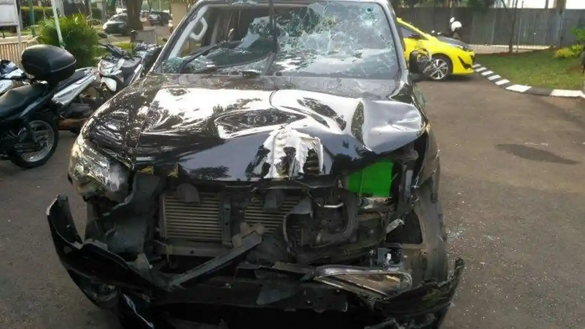 Empat Pencuri Rumah Mewah Berupaya Kabur Hingga Tabrak Empat Mobil Setelah Aksinya Tepergok