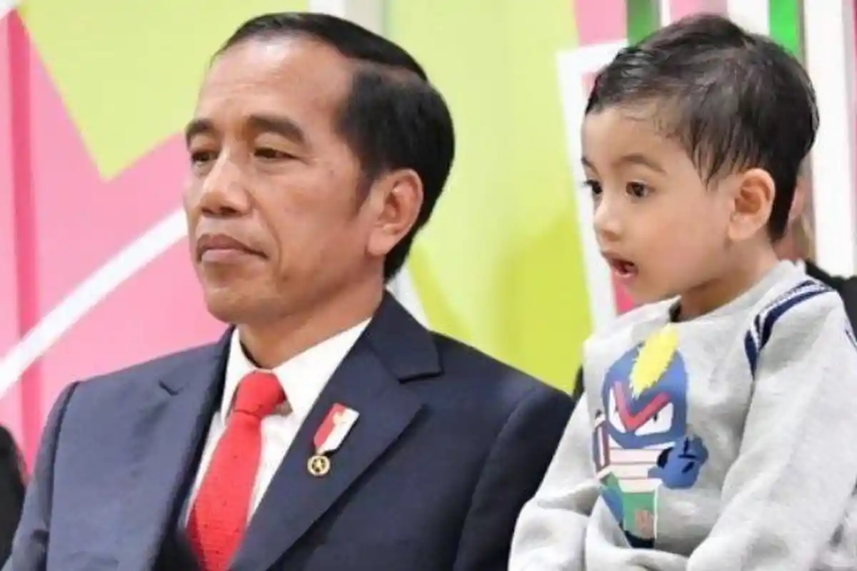 Gara-gara Unggahan Jokowi, Tagar Jan Ethes Trending Topic, Ada Apa?