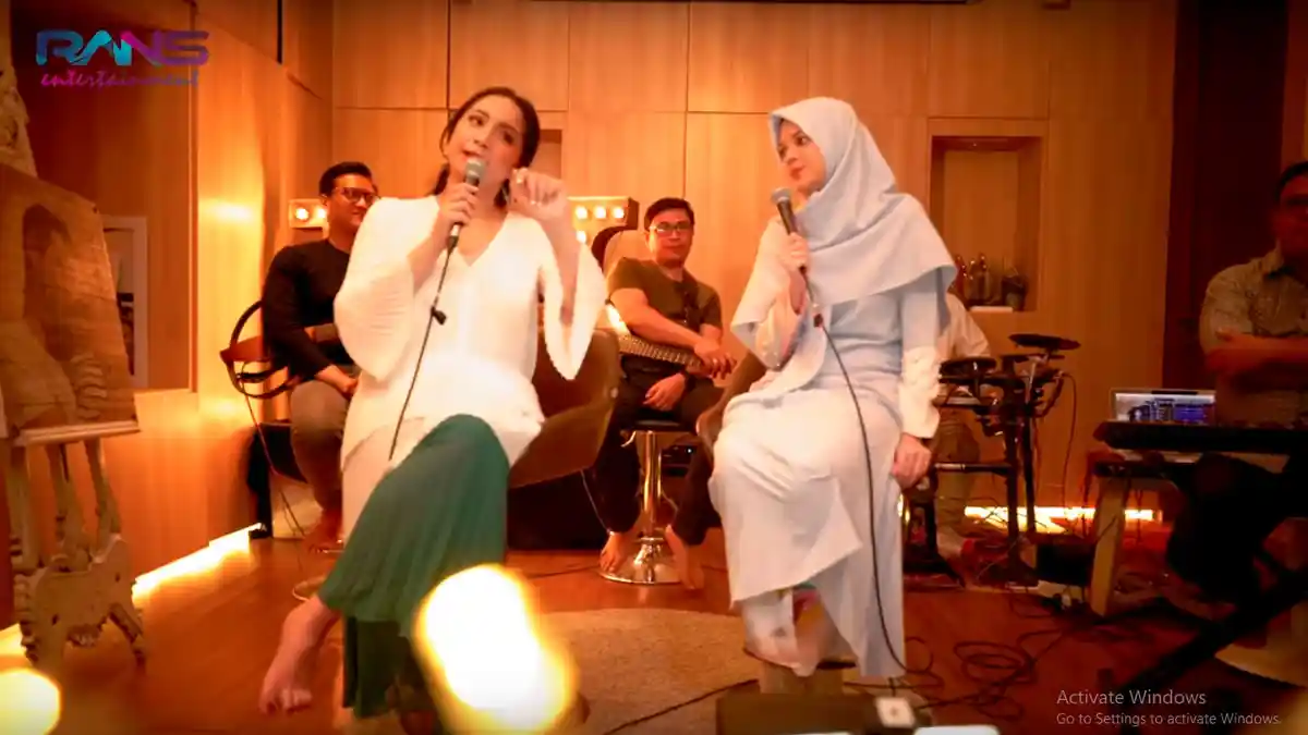 Jatuh Hati Pada Postingan Ustaz Hannan Attaki, Cut Meyriska Mantap Berhijab, Nagita: Masya Allah!