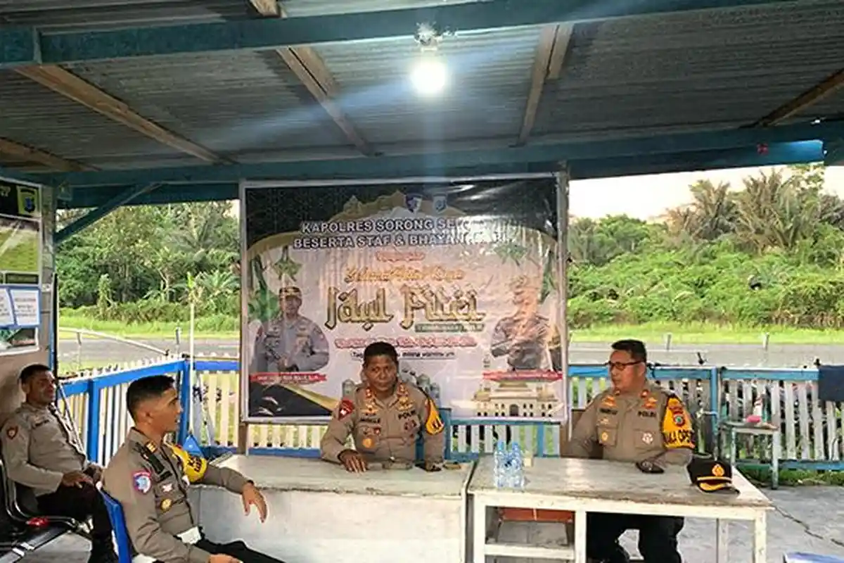 Pastikan Keamanan Pemudik, Kapolres Sorong Selatan Cek Pos Pam dan Pos Yan