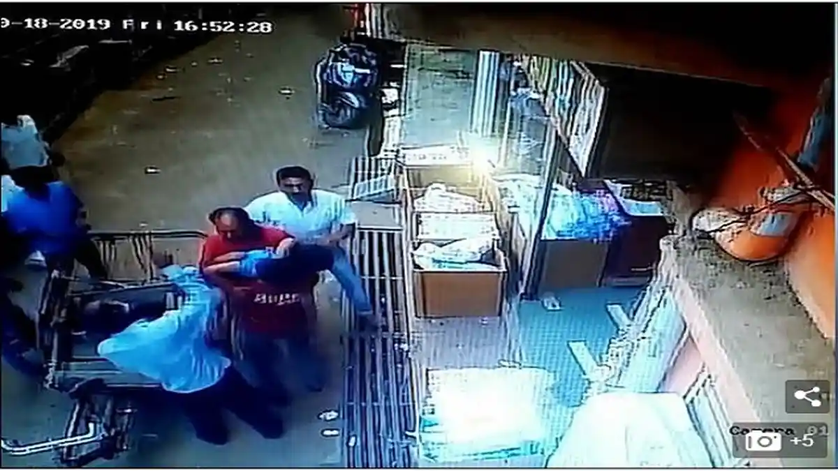 Bocah Tiga Tahun Selamat Usai Terjatuh dari Balkon Setinggi 11 Meter, Ini Penyebabnya
