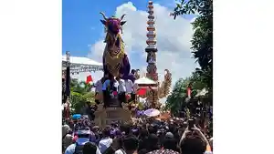 Prosesi-palebon-panglingsir-Puri-Ubud-Tjokorda-Bagus-Santaka-125.jpg