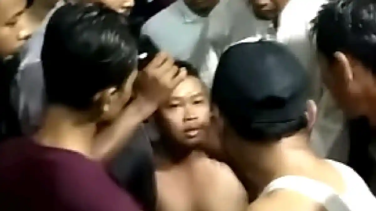 Pria di Gresik Terduga Pelaku Penculikan Anak Digeruduk Warga: Dijadikan Samsak Hidup