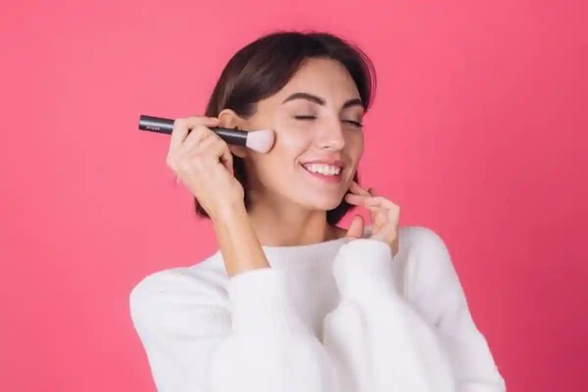 Apa Itu Apple Cheeks? Cek Bahasa Gaul yang Jadi Tren di TikTok, Cara Bikin Pulasan Apple Cheeks
