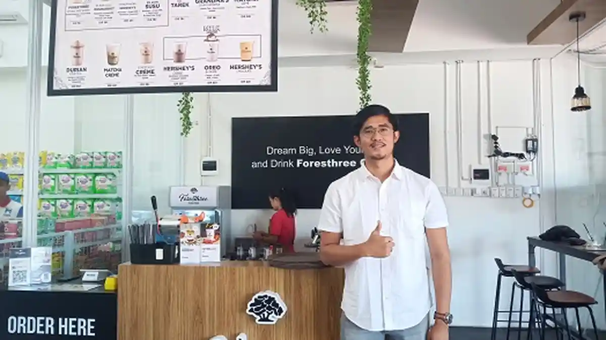 Meer Convenience Store, Konsep Tempat Shopping, Eating, dan Nangkring Pertama di Kota Padang